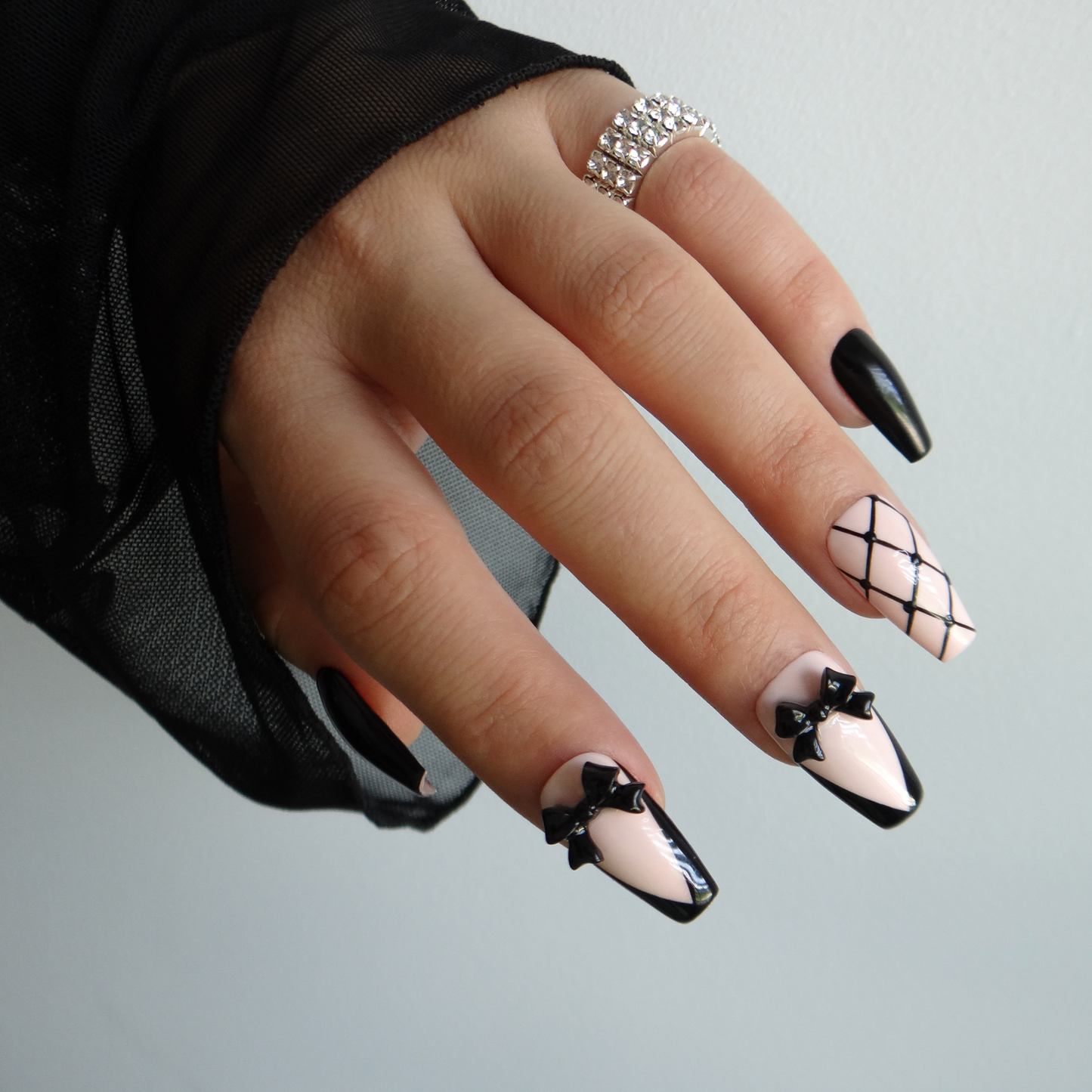 Black Coquette - Gel Nails