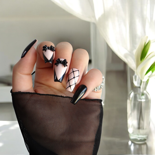 Black Coquette - Gel Nails