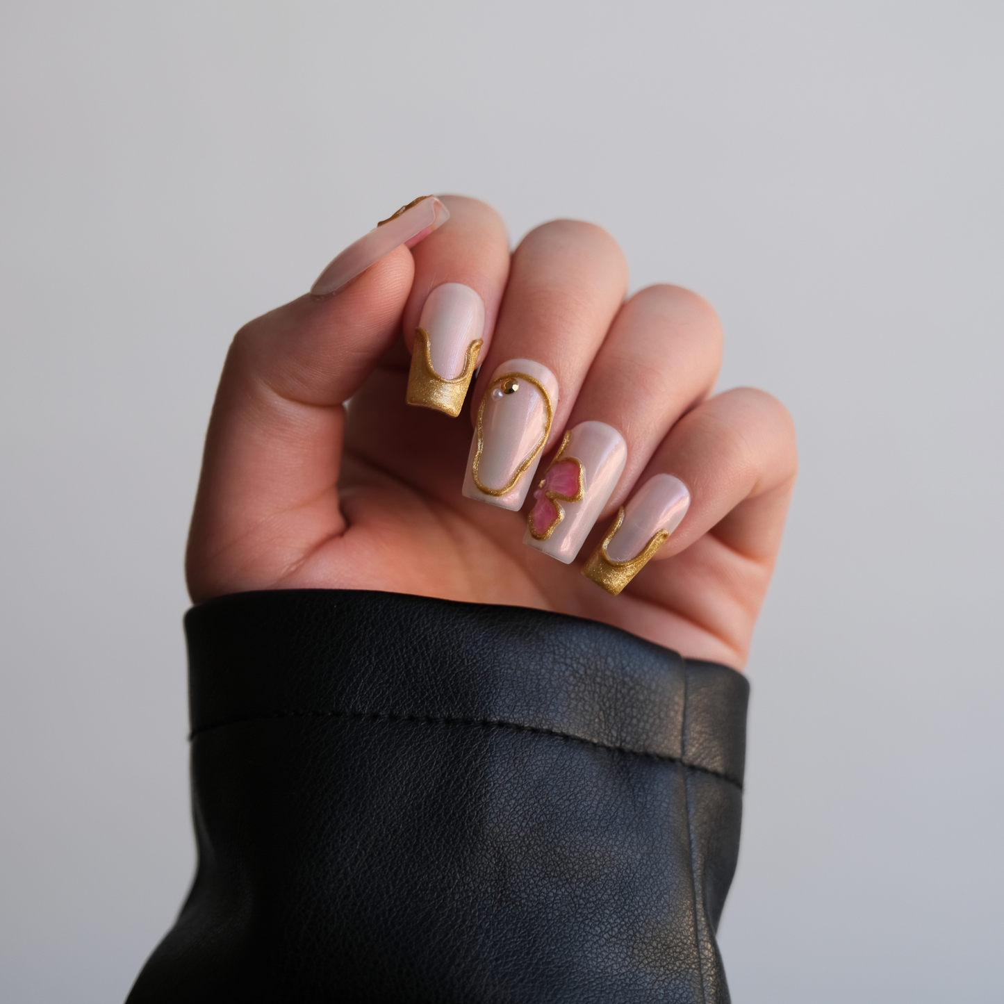 Golden Petal - Gel Nails