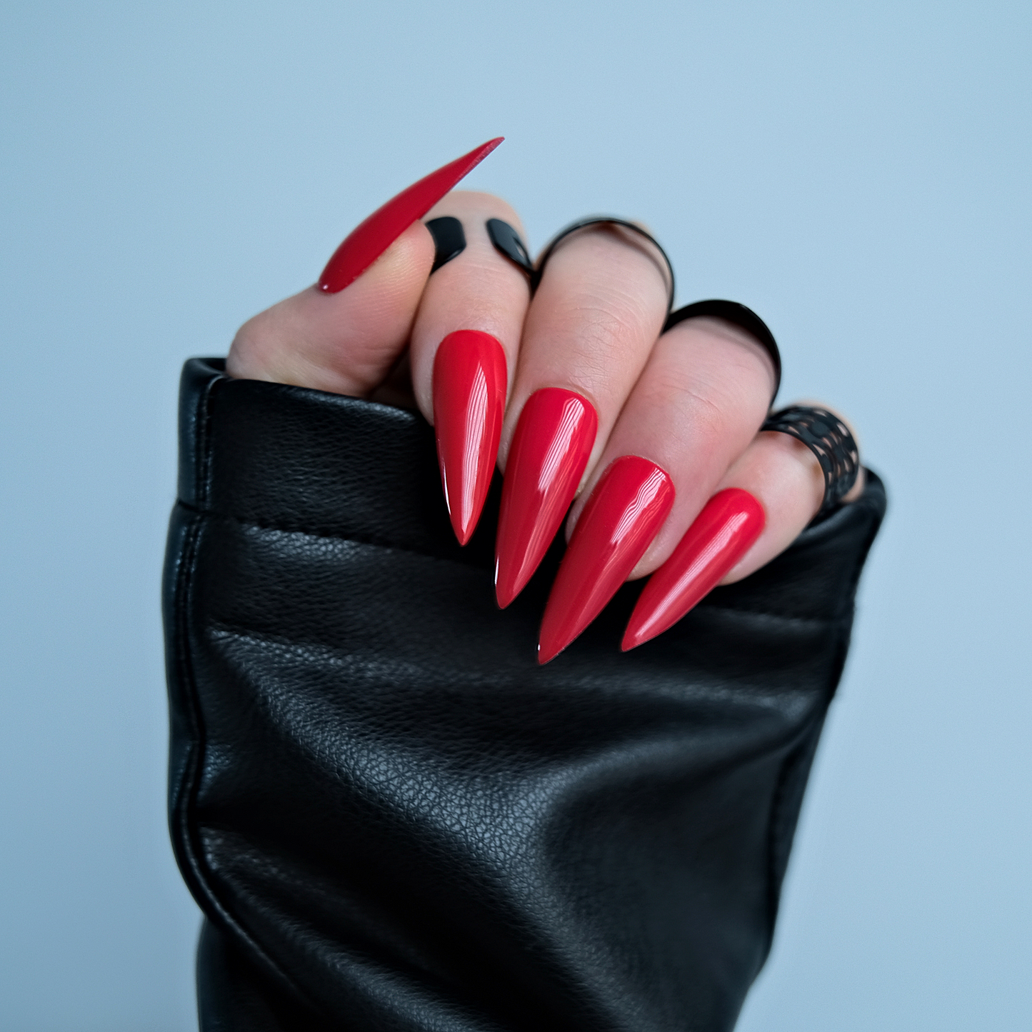 Red Claws - Gel Nails