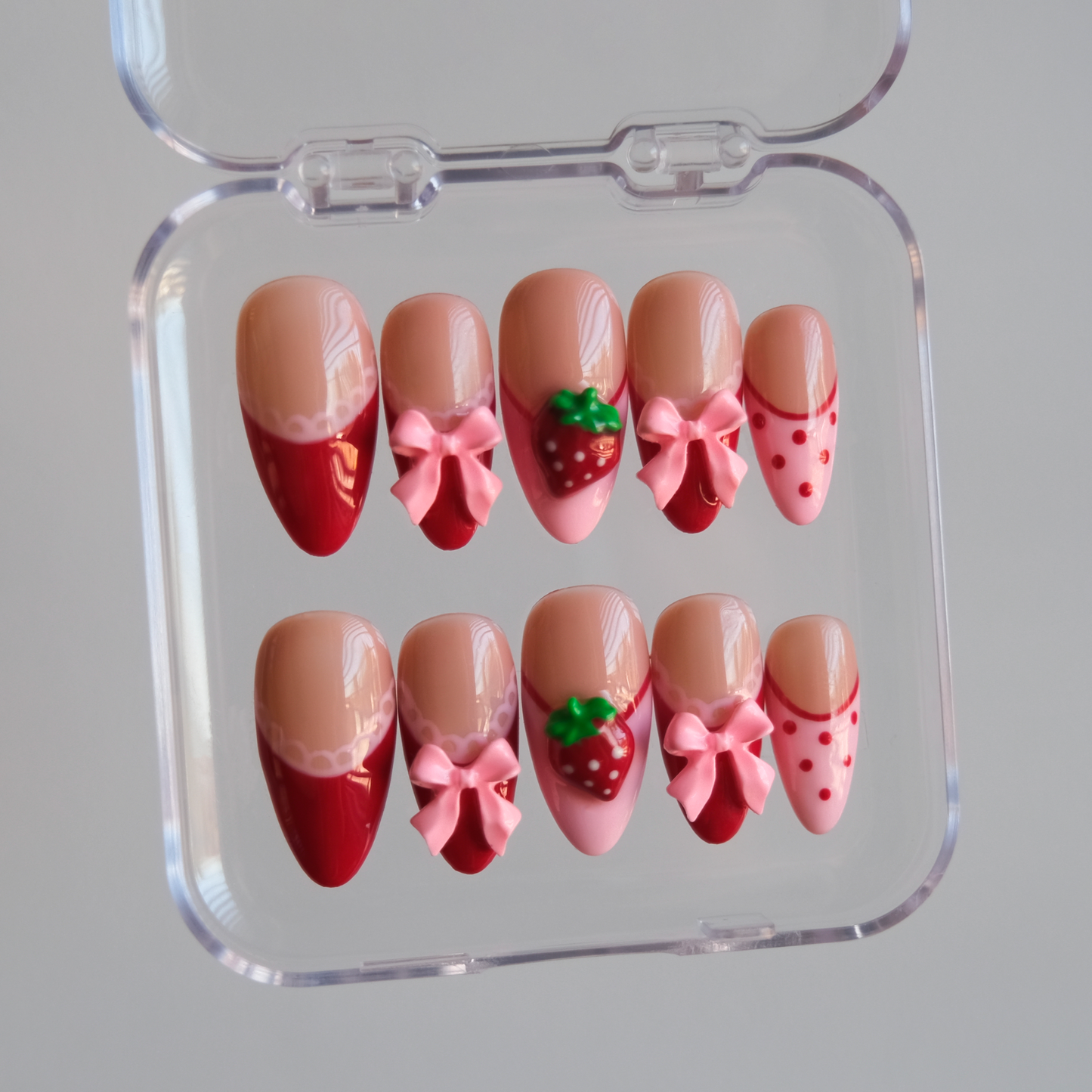 Strawberry Fantasy - Gel Nails