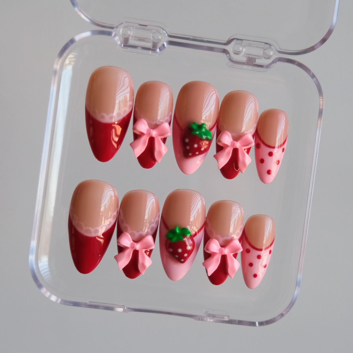 Strawberry Fantasy - Gel Nails