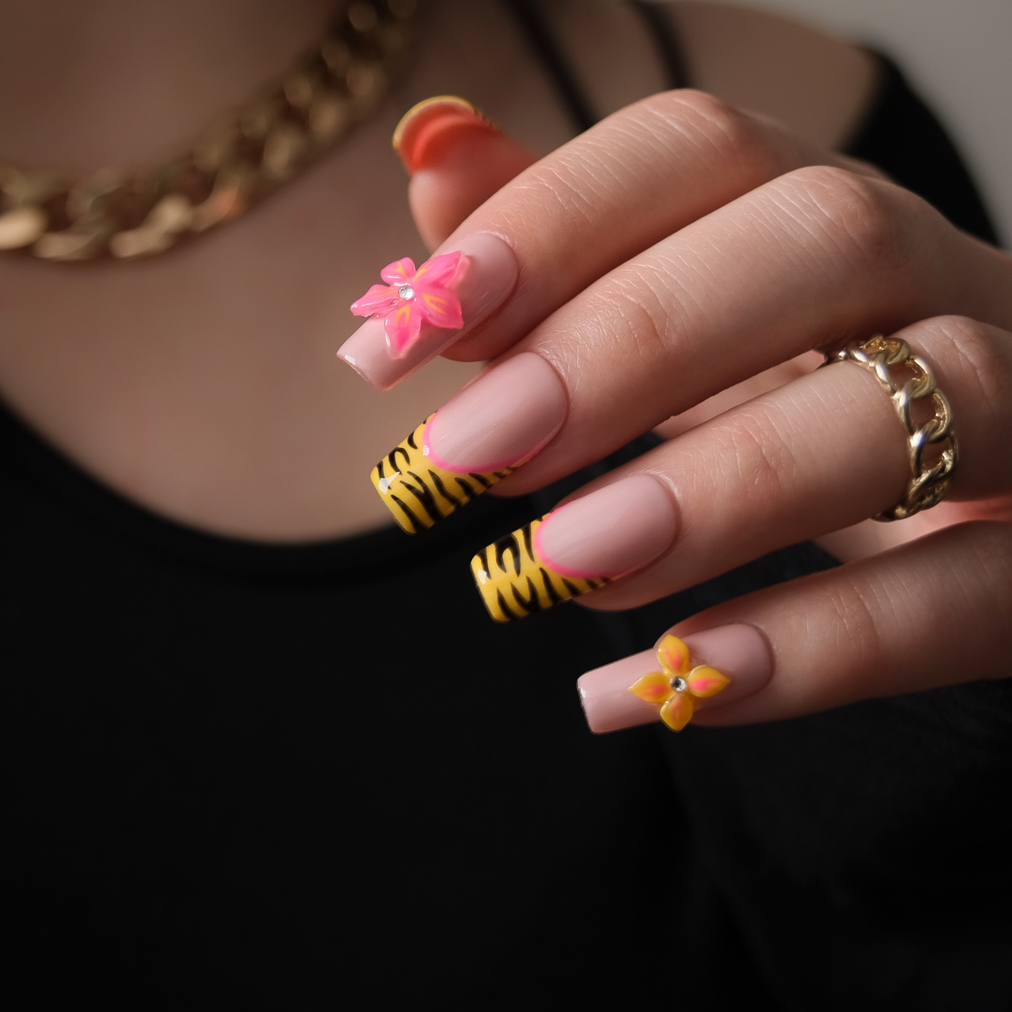 Tiger Bloom - Gel Nails