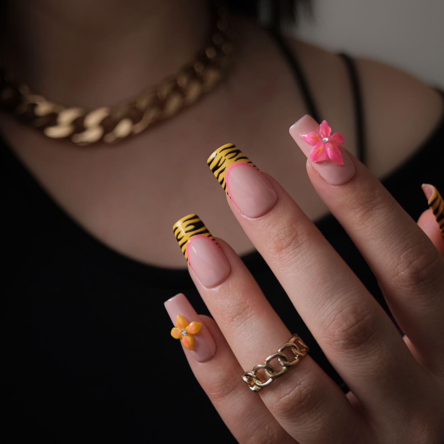 Tiger Bloom - Gel Nails