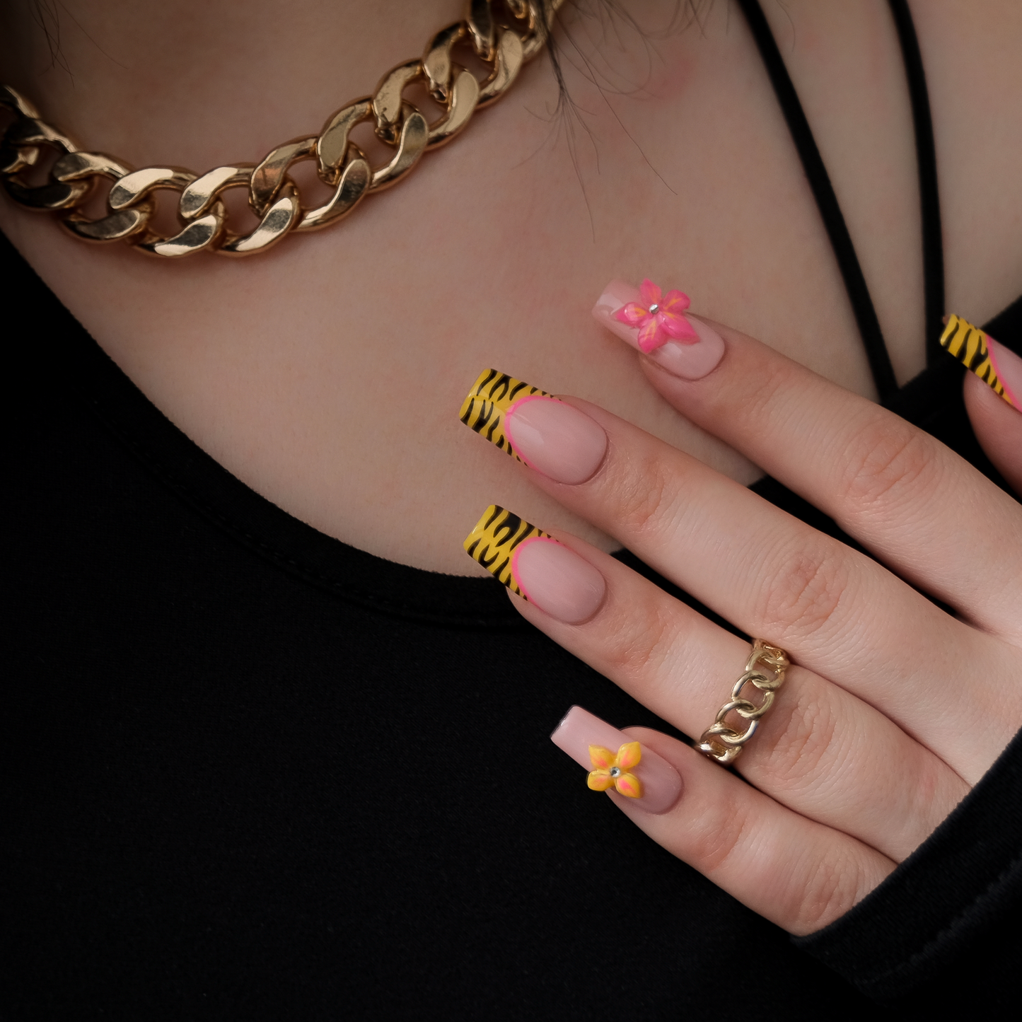 Tiger Bloom - Gel Nails