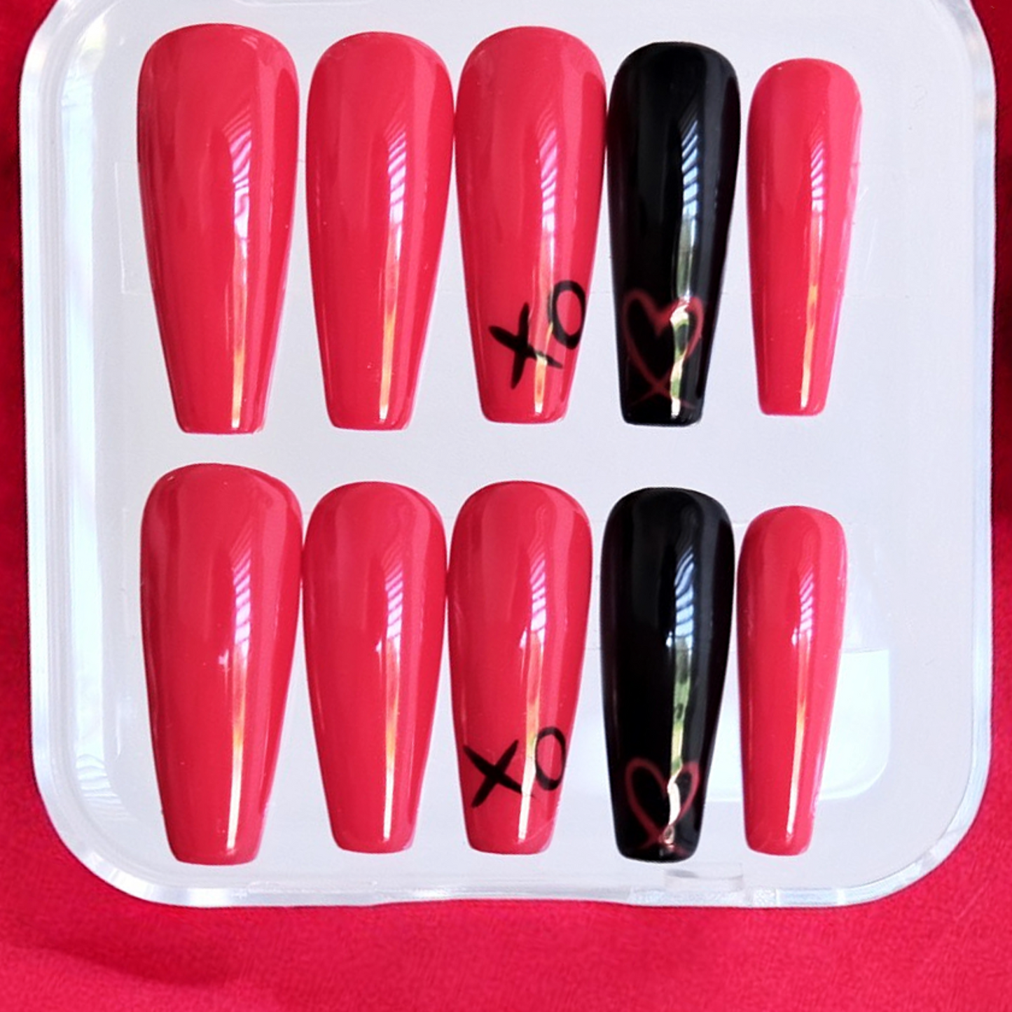 XOXO Affair - Gel Nails